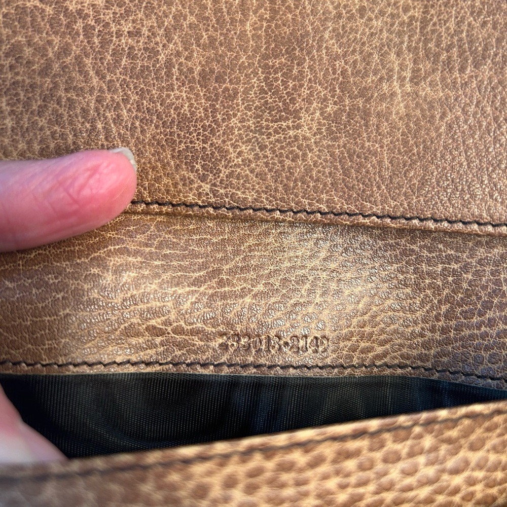 Gucci Distressed Wallet - Picture 6 of 11